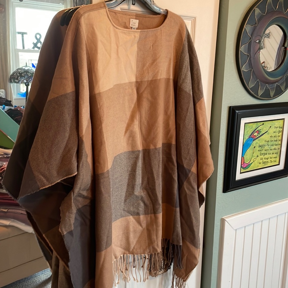 Gray beige fringed poncho one size